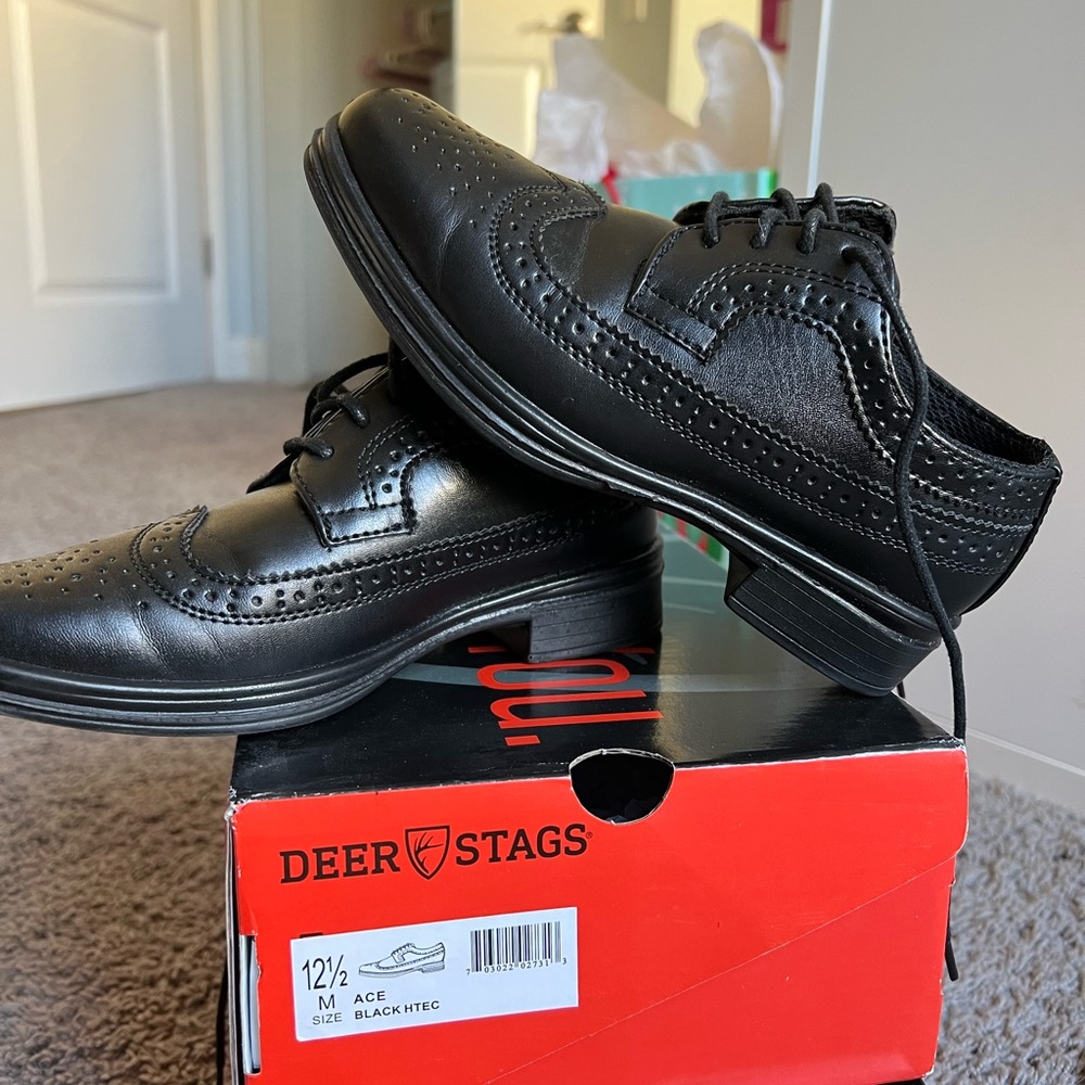 Boys Black Deer Stag Dress Shoes. Little kid Size 12.5